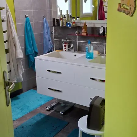 Semesterbostad Proche De La *
